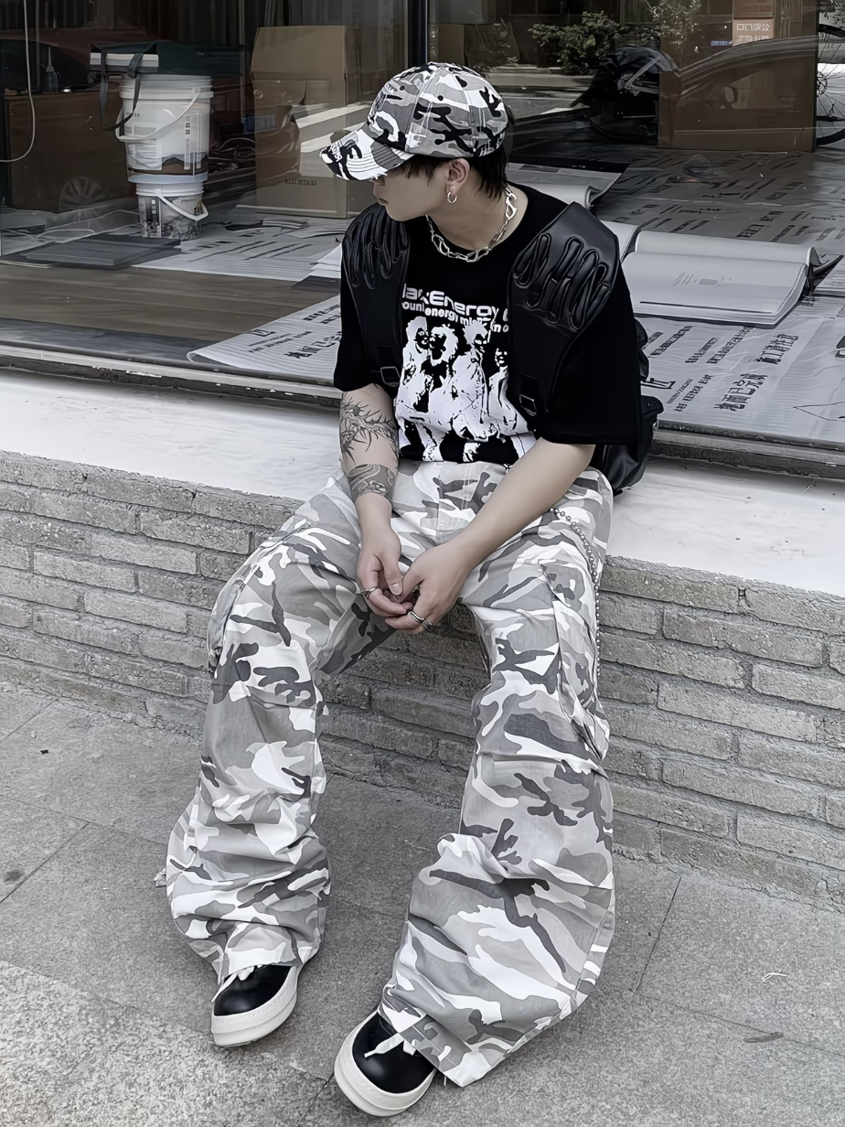 HellMark Baggy Camo Cargo Jeans